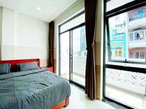 ch 35m2 ban công rộng thoáng full nội thất ra ga văn thánh 10p