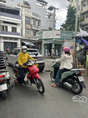 bán nhà hxh đặng văn ngữ phú nhuận 3 lầu thông bàn cờ chỉ 9.5 tỷ