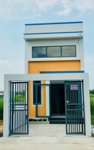 nhà gần kcn, tiện ích đầy đủ, pháp lý rõ ràng giá chỉ dưới 2 tỷ