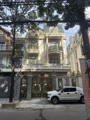 bán nhà hẻm đ. tân kỳ tân quý, tân phú, trệt 2 lầu, 10 x 20m, giá 15 tỷ