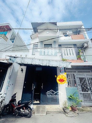 bán nhà gần lê trọng tấn bình hưng hoà