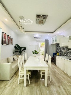 bán nhà mặt tiền đường số 10 ngay khu dân cư phong phú 5 đối diện bến xe quấn 8