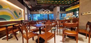 trùm cuối, mặt phố tràng thi 55 m2 mặt tiền 7 m giá 28 triệu, thông sàn, trần cao, vỉa hè 35 m2