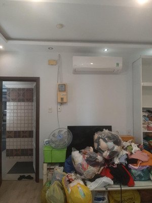 bán chung cư h1 hoàng diệu q4, 43m2