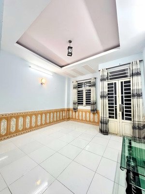 nhà đúc 4 tầng - đường thông - dt: 4x9m (36m2) - cạnh vườn lài - chỉ 4,x tỷ