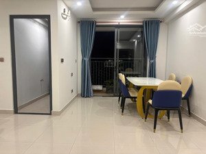 cho thuê cc q7 boulevard, 2pn2wc căn góc 70m2 nội thất cơ bản giá chỉ 10,5 triệu