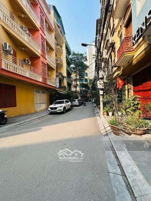 chủ bán nhà phân lô ô tô vào nhà, dt 45m2 nhà 5 tầng, quan hoa, cầu giấy giá 11 tỷ:0936071228