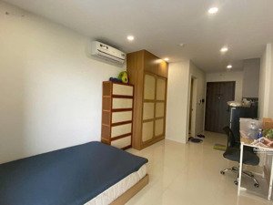 cần cho thuê căn hộ officetel lavida plus q7 dt 28m có nội thất, giá 8.5 tr