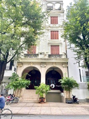 building mặt tiền hơn 1.00m2 sử dụng, 7 tầng - số 212a nguyễn văn thủ, quận 1.!!