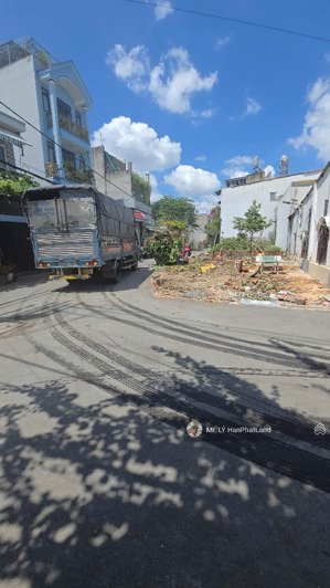 chính chủ bán gấp đất góc 2 mặt tiền. dtsd 6,2x9,8m đường thông xe tải tại apd 27 chỉ 3,5 tỷ