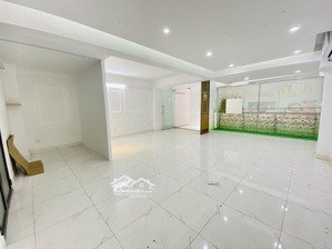 cho thuê tầng lửng trong tòa nhà văn phòng mặt phố 72 mễ trì hạ, nam từ liêm - kd - văn phòng