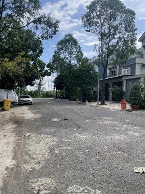 bán biệt thự ngay khu nhà ở bình đức ngang lớn 7m 147m2 sát chợ đầu mối