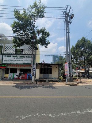 bán căn góc cấp 4 (5x20m), mặt tiền võ thị sáu p. đông hòa gần go dĩ an