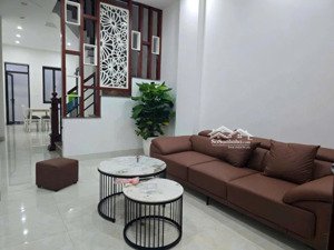 cần bán nhà văn phú-hà đông, vị trí gần tòa victoria, hưởng trọn tiện ích của 2 kđt. lh 