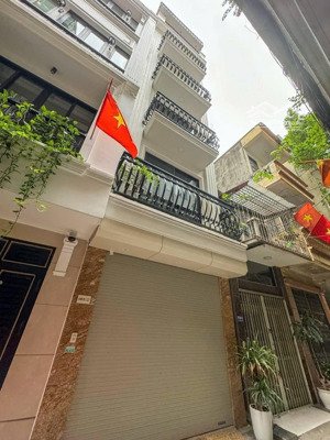 chính chủ bán nhà 4 tầng phân lô ô tô tránh nguyễn chí thanh 50m chỉ 15.7 tỷ đống đa, ngõ thông