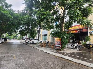 bán biệt thự mặt ngô quyền yna. dt 310m2, mt 12m hướng tb và tn. giá 24 tỷ 180tr