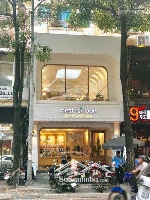siêu phẩm mặt phố trung hòa, mt 6m, dt 140m2x5 tầng, cho thuê với giá cực ưu đãi