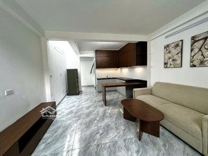 cho thuê nhà kiêu kỵ,sát vin uni,xây mới nguyên căn 2 tầng,2n,2vs,2đh,2nl,full nội thất. vào ở t9