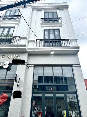 nhà mặt đường kinh doanh buôn bán quận lê chân. giá quá hợp lí, đường 3 oto tránh nhau