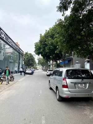 mặt phố nguyễn văn hưởng, giá đầu tư, thông số vàng 110m2, mt 6m chỉ 23 tỷ