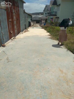 CHÍNH CHỦ CẦN BÁN LÔ ĐẤT NGAY TRUNG TÂM THỊ TRẤN LẠC DƯƠNG, HUYỆN LẠC DƯƠNG, LÂM ĐỒNG