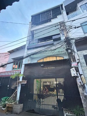 nhà hbc, đường 38, nhà xây kiên cố, 1 trệt, 2 lầu + 1 lửng, gần chợ hiệp bình, gigamail, pvd