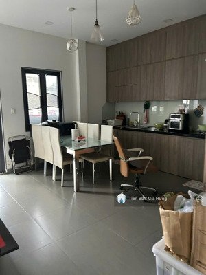 bán nhà đường số tân quy (sổ hồng 8x11m) trệt + 2 lầu sân thượng giá tốt 15 tỷ tl
