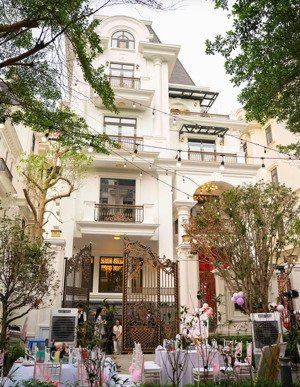 cho thuê nhà mp thọ tháp 180m2x8t, 1 hầm, lô góc 2 mt, 23p chdv full nội thất, pccc, thang máy