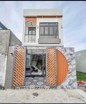 nhà đang ngộp chủ kẹt tiền xoay vốn làm ăn giảm sốc shr 80m2