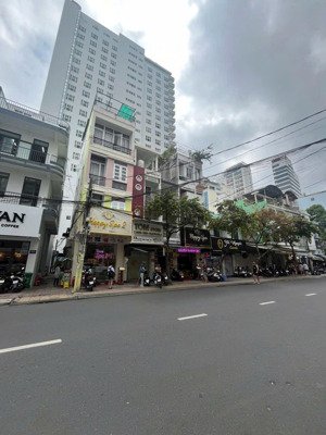 bán căn góc 4 tầng nhà 2 mặt tiền đường nguyễn thiện thuật - nha trang