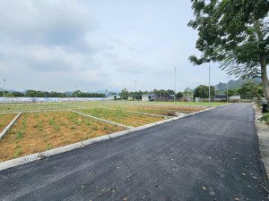 chính chủ bán nhanh lô đất nằm ở khu trung tâm ngay thị trấn thanh hà 