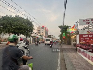 tòa nhà hầm + 4 tầng mới mt khu an phú an khánh, q.2. dt: 8 x 20m (160m2). đường rộng 25m. 39.5 tỷ