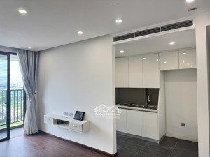 cập nhập quỹ căn hộ 1,2pn tại cc 6th element với giá rẻ bất ngờ. lh: để lấy thông tin