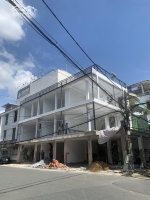 cho thuê góc 2mt 157/1a nguyễn gia trí p.25 bt 9x20m 3tầng