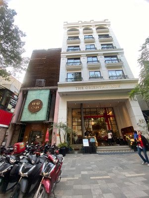 cho thuê mặt bằng kinh doanh phố đào tấn- dt 110m x 9 tầng thang máy, mặt tiền 7.3m, vỉa hè rộng