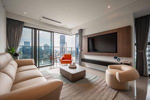 sở hữu căn hộ 3pn the opera, khoảnh khắc pháo hoa trong tầm mắt lh: 