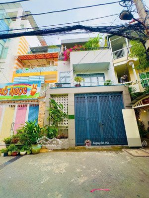 hẻm đẹp 8m - sát mặt tiền đường gò dầu , trương vĩnh ký - dt: 5 x 26m (130m²) - giá rẻ : 15 tỷ tl