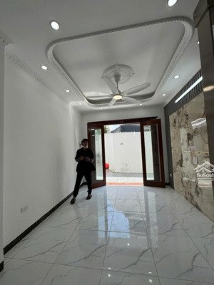 bán nhà xây mới tổ 8 đồng mai, hà đông.34m2 x 5 tầng, giá 4,15 tỷ