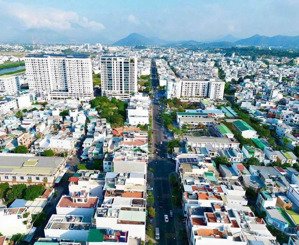 bán lô đất ngang 8m mt phùng thế tài( a6 cũ) , phước hải , nha trang -dt: 8 *22m ,176m2 vuông vức