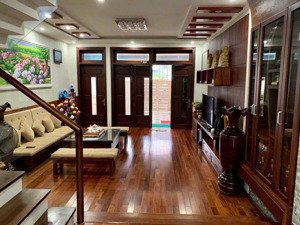 nhà nha trang 8,650 tỷ - 100m2 - sổ đỏ hoàn công, nội thất gỗ tự nhiên