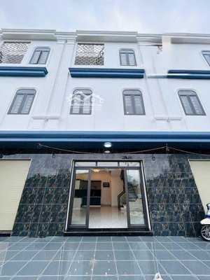 bán nhà 3 tầng xây mới cực đẹp tại đông hải 2. dt rộng 51m2 cách mặt đường 50m giá 2,46 tỷ có tt