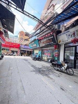 bán nhà mặt phố phú đô kinh doanh sầm uất, đường rộng thông muôn ngả ô tô vào nhà