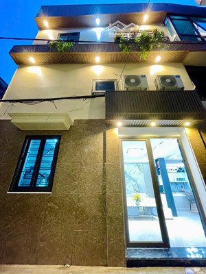 bán nhà phố trung tâm tô hiệu về ở ngay