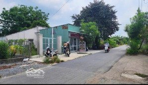 chính chủ gửi bán 243m2 lô đất mặt tiền full thổ cư - tân phú trung