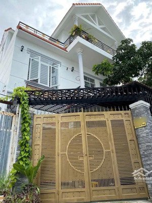 hạ giá cần bán biệt thự đẹp hẻm oto đường phan chu trinh, tp vũng tàu gần biển, sân vườn, gara oto