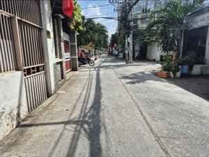 bán nhà riêng 4 x 20m (80m2) hẻm 5m 1/ đường lê trọng tấn
