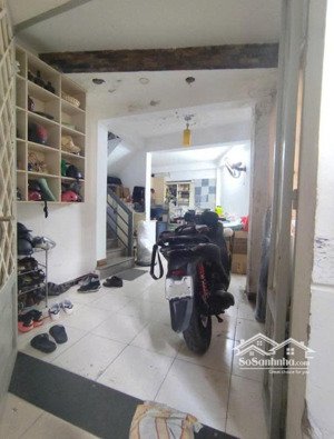 phan xích long phú nhuận - 4 tầng, 28m2 ngang 7m - hẻm trước nhà 4m.