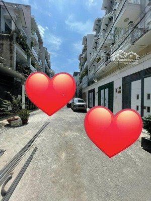 hạ 500tr. chủ nhiệt bán nhà trong tuần. 62m2. 4 tầng. độc lập tân phú. 9,6 tỷ.