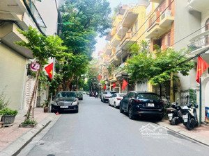 bán nhà đào tấn đường ô tô tránh cách phố 10m, 2 thoáng trước sau, dt 82m2, mt 4.5m