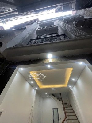 nhà 5 tầng ngõ thông quan nhân 6.7 tỷ